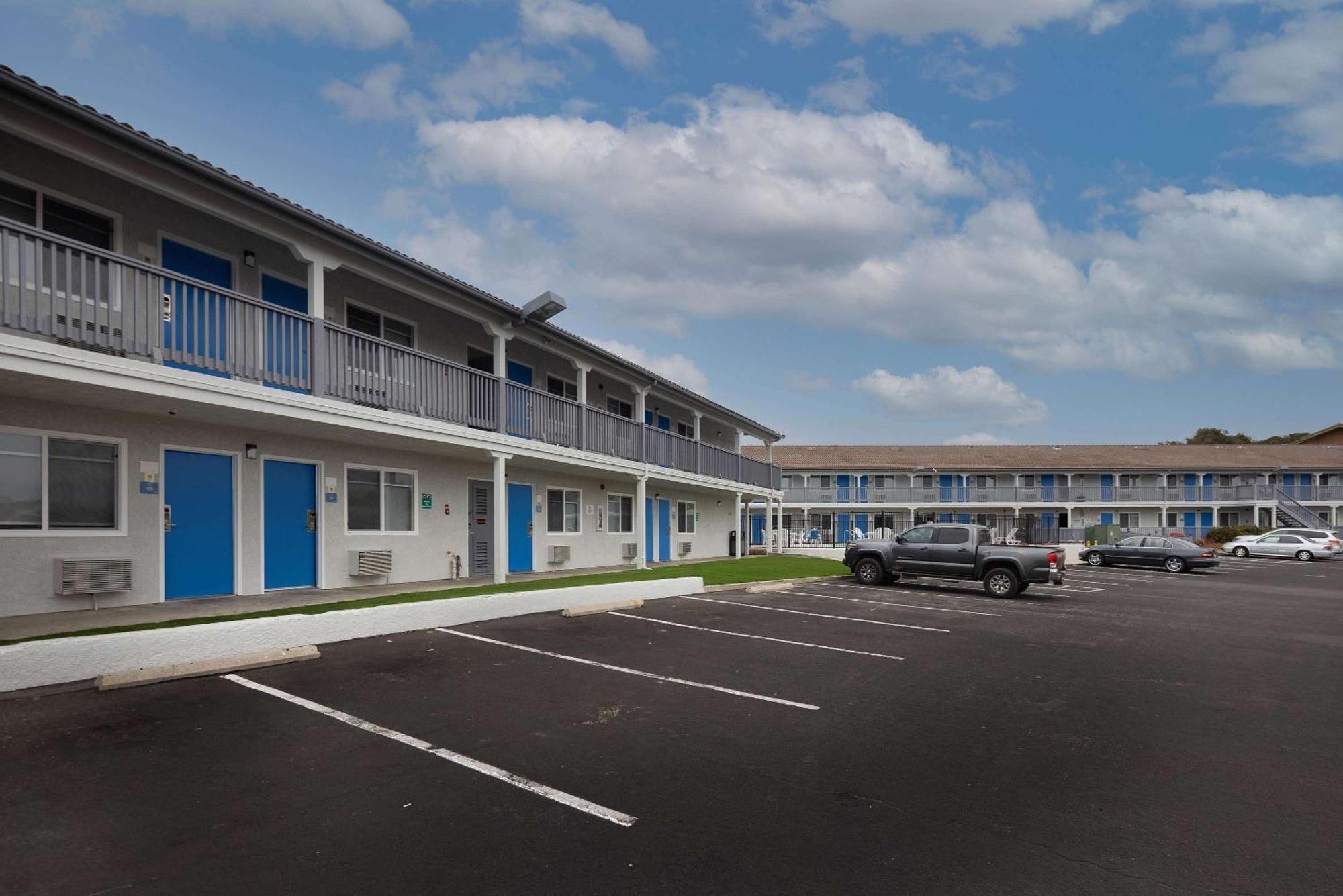 Days Inn By Wyndham Arroyo Grande Pismo Beach Εξωτερικό φωτογραφία